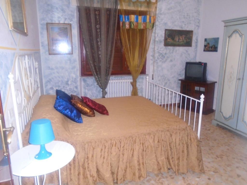 Tropical Bed&Breakfast Lucques Chambre photo