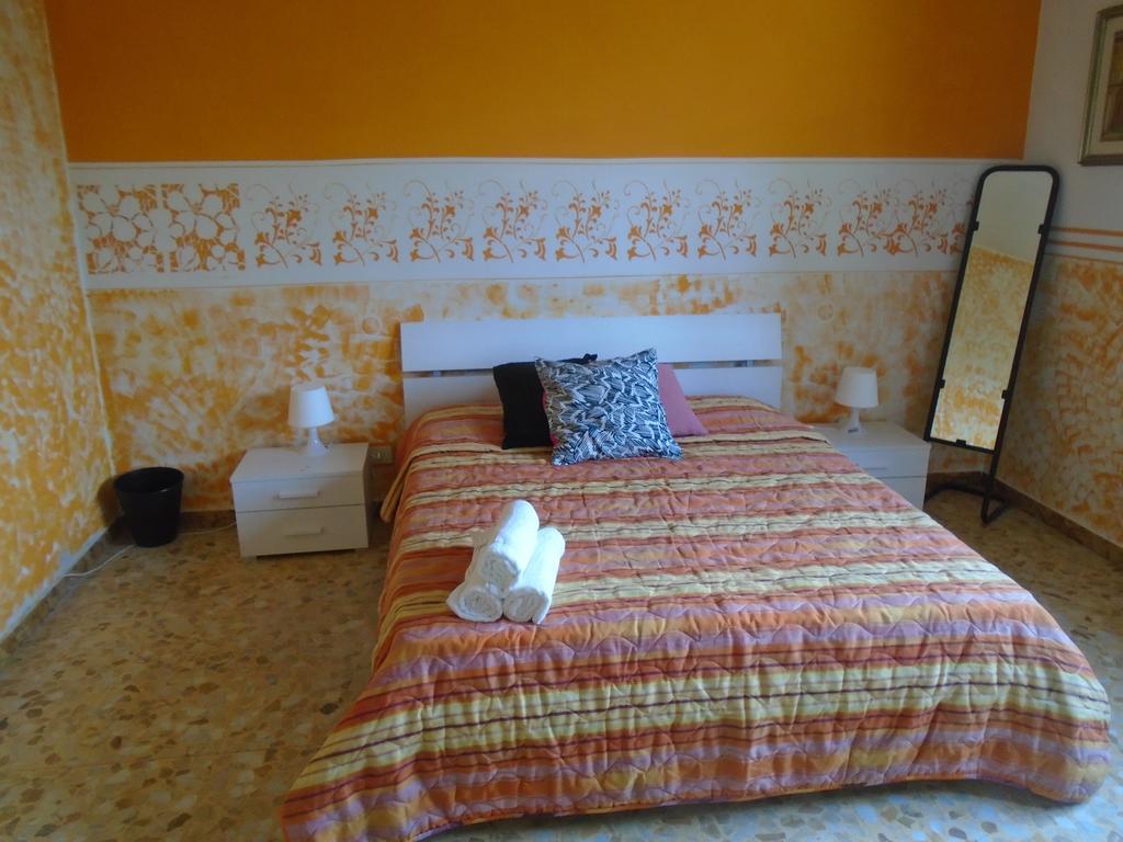Tropical Bed&Breakfast Lucques Chambre photo
